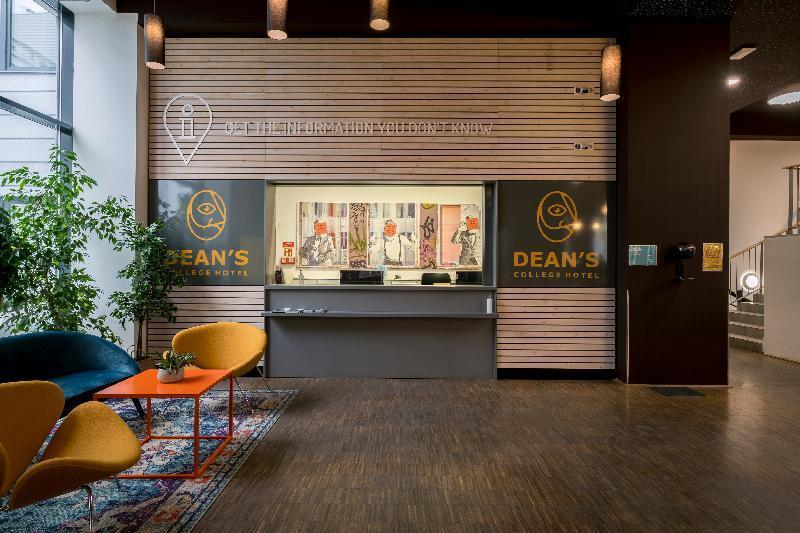 Dean's Hotel